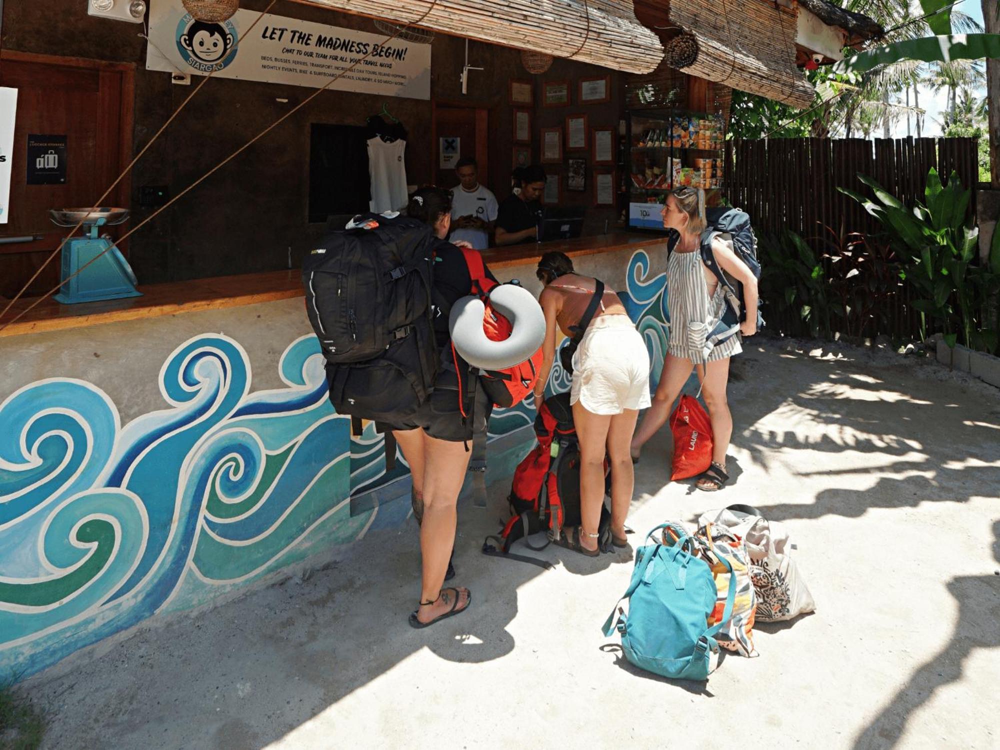 Mad Monkey Hostel Siargao (Adults Only) General Luna  Esterno foto