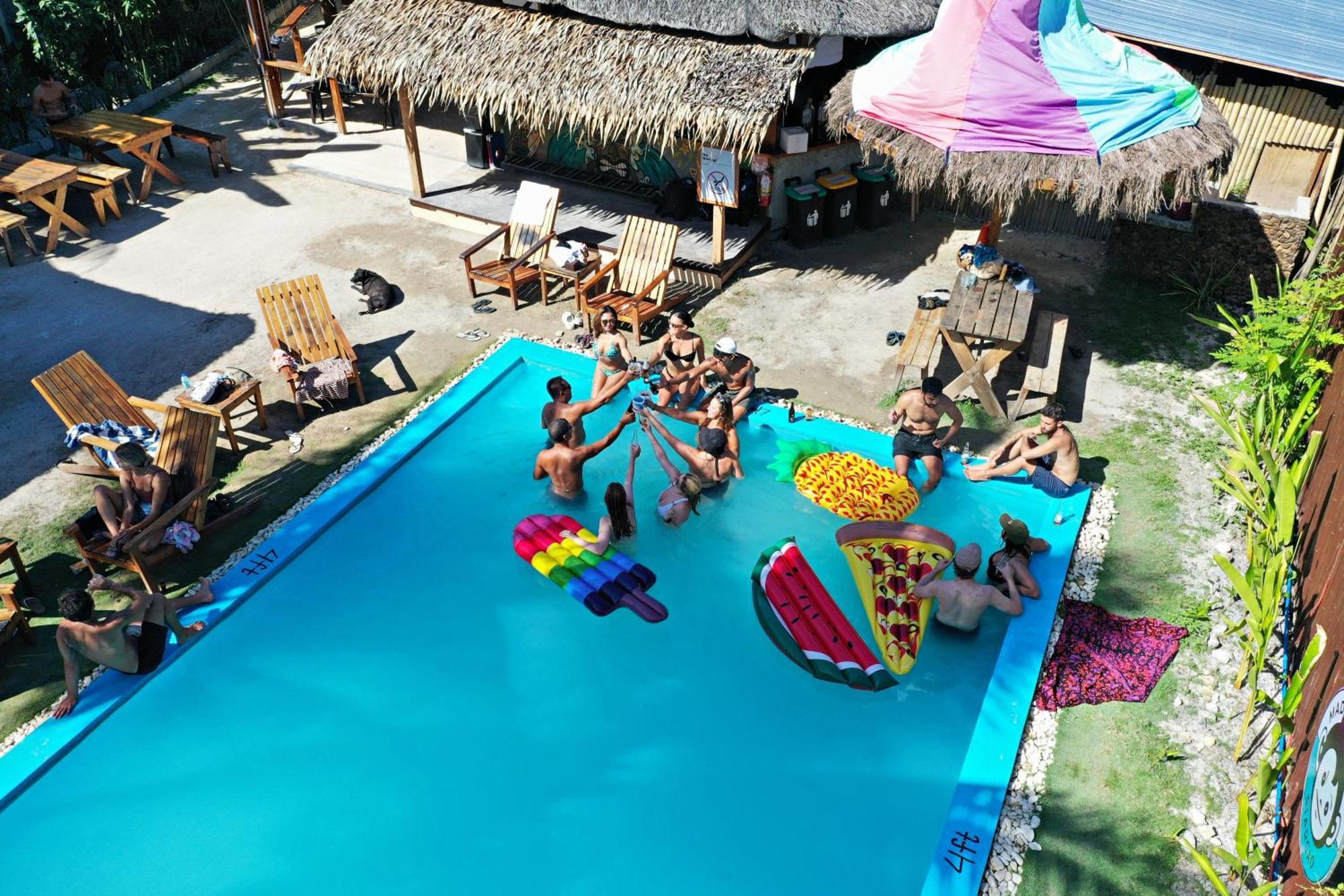 Mad Monkey Hostel Siargao (Adults Only) General Luna  Esterno foto